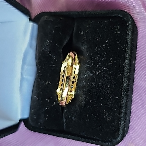 Ring - Picture 6 of 9